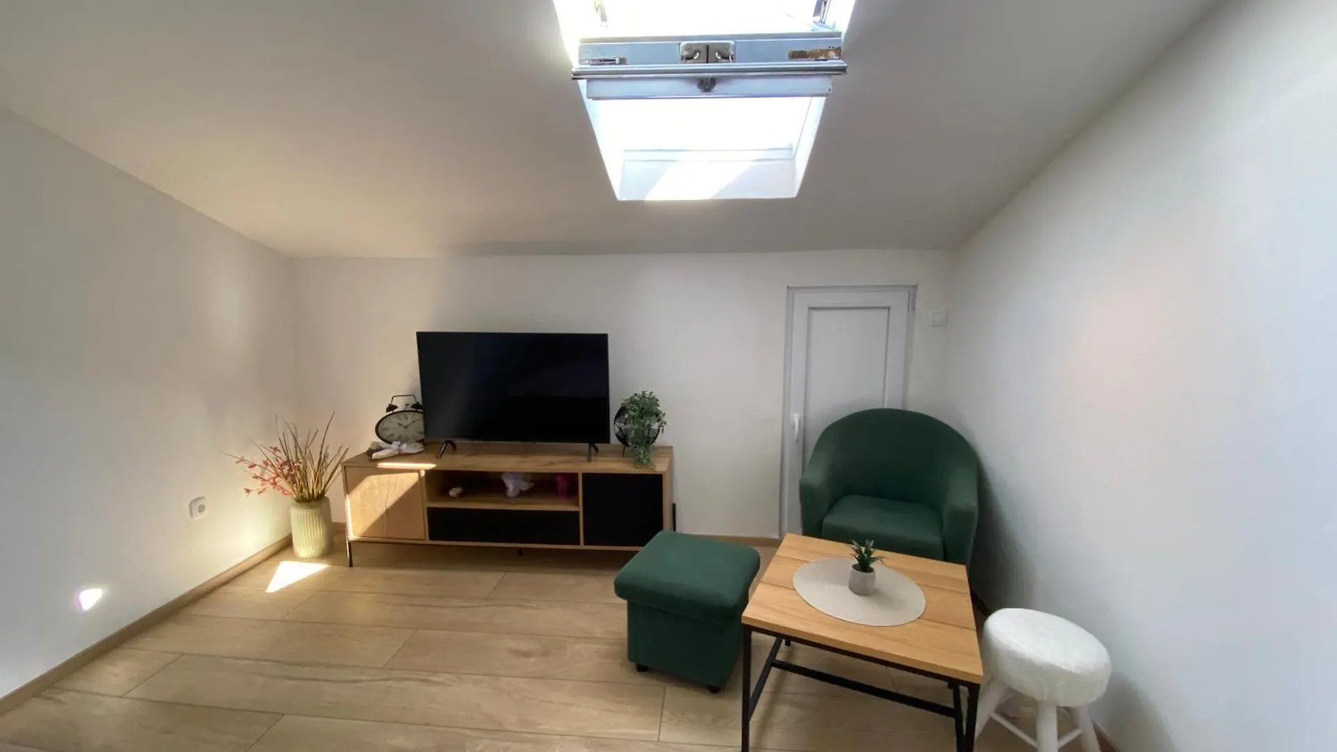 Apartments Jozephine 0*, Pula Croatia