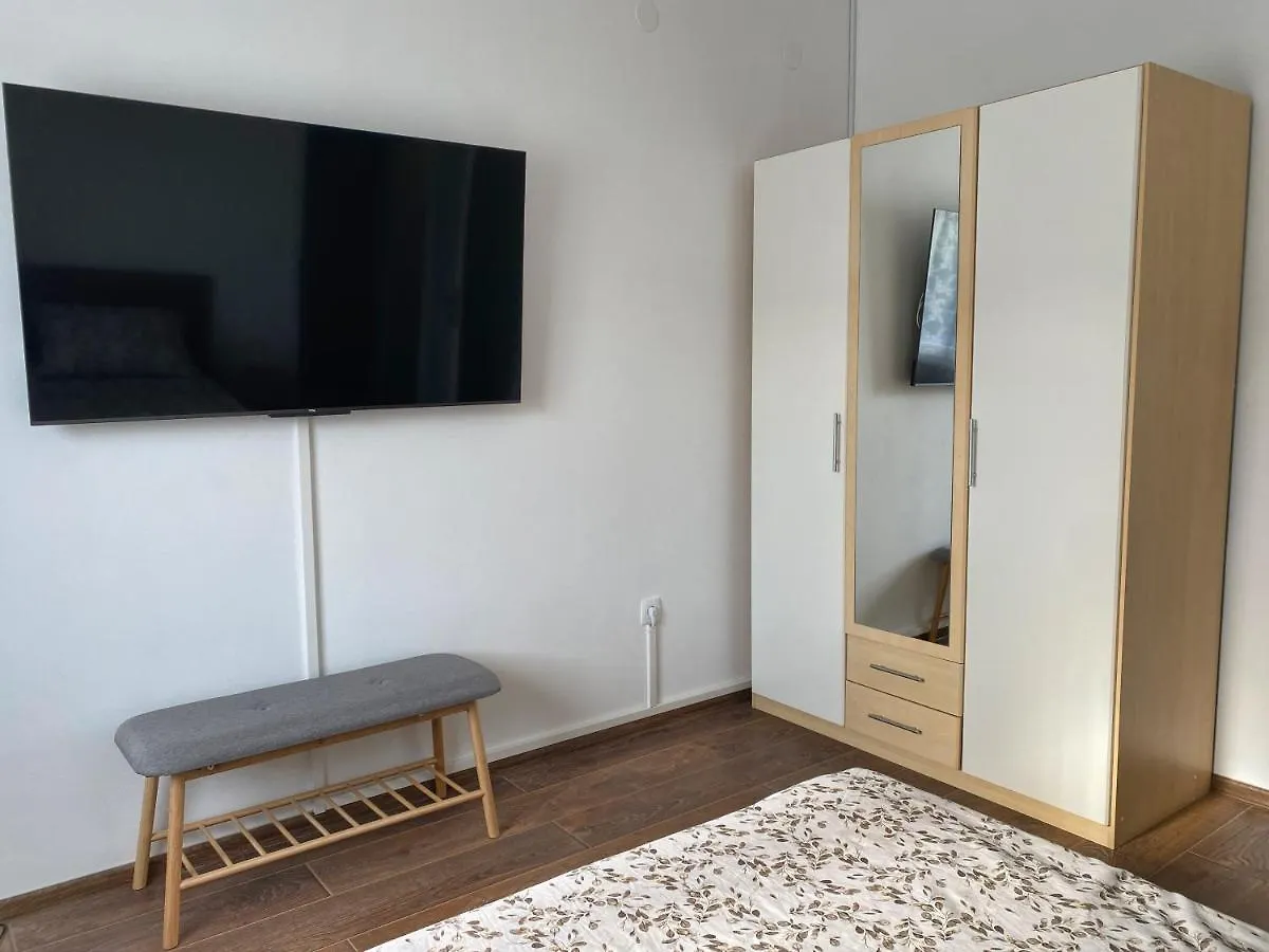 Apartments Jozephine Pula 0*,